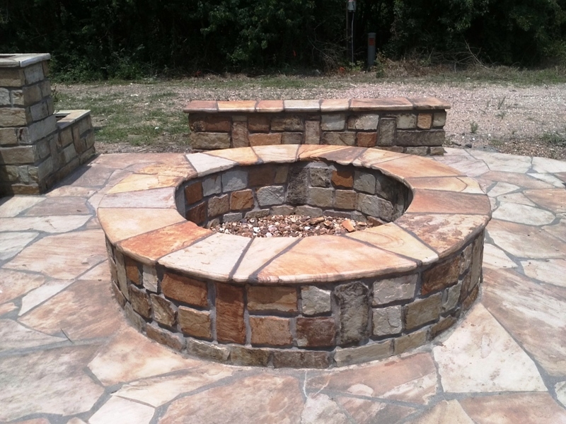 Outdoor Fireplaces/Firepits