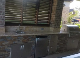 Outdoor Kitchen